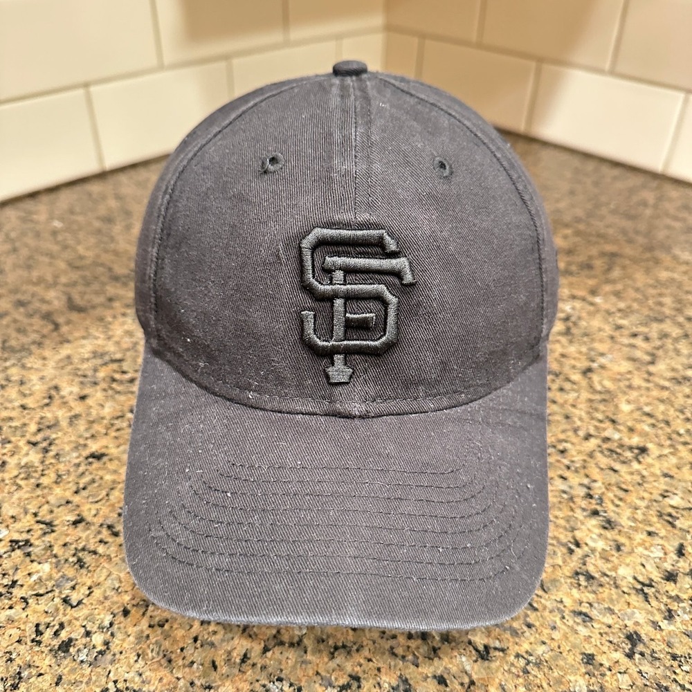 San Francisco Giants New Era 9TWENTY Adjustable Baseball Cap OSFM Black Blackout